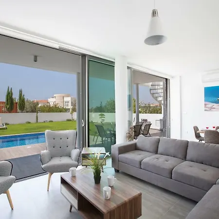 Cyprus In The Sun Nissi Pearl Villas 4 Villa *