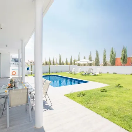 Cyprus In The Sun Nissi Pearl Villas 4 Villa Ayia Napa